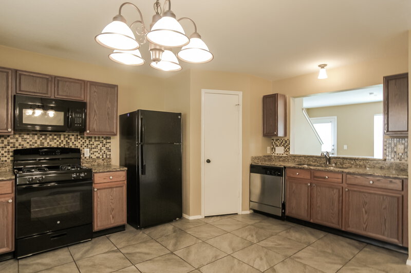 1,875/Mo, 3231 Dartmouth Field Ln Fresno, TX 77545 Kitchen View