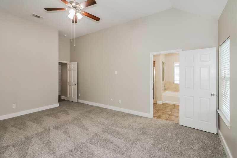 2,035/Mo, 6607 Dickson Way Houston, TX 77085 Main Bedroom View 2