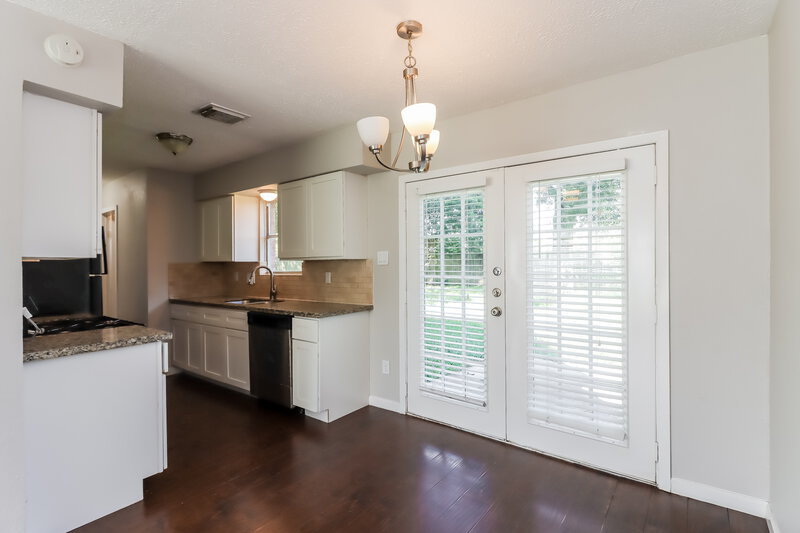 1,515/Mo, 12318 Currin Forest Dr Houston, TX 77044 Dining Room View 2