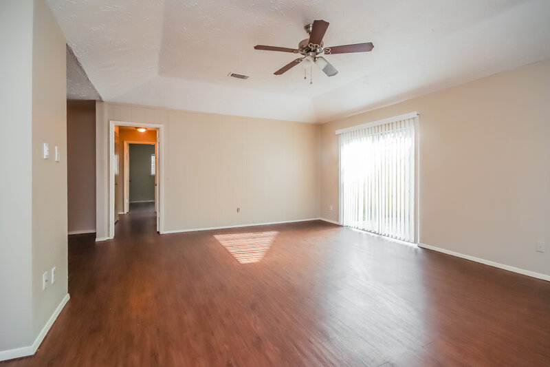 2,290/Mo, 4118 Brookhead Trail Houston, TX 77066 Living Room View