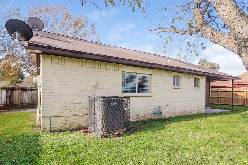2,290/Mo, 4118 Brookhead Trail Houston, TX 77066 Rear View