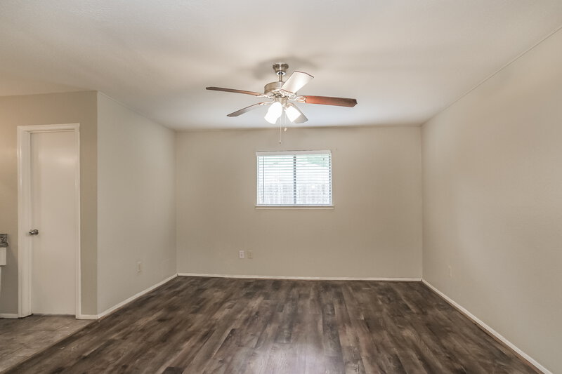 1,685/Mo, 15831 Marsh Hawk St Humble, TX 77396 Main Bedroom View