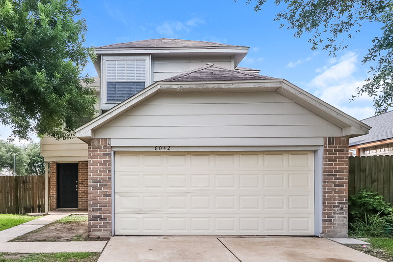 1,805/Mo, 6042 Beaconridge Dr Houston, TX 77053 External View