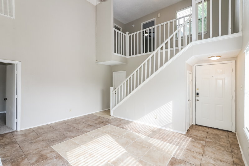 1,805/Mo, 6042 Beaconridge Dr Houston, TX 77053 Living Room View