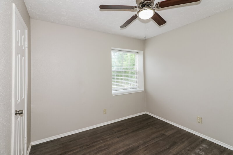 1,805/Mo, 6042 Beaconridge Dr Houston, TX 77053 Bedroom View