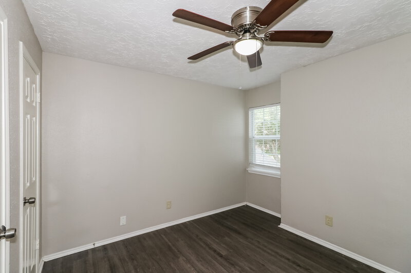 1,805/Mo, 6042 Beaconridge Dr Houston, TX 77053 Bedroom View 2