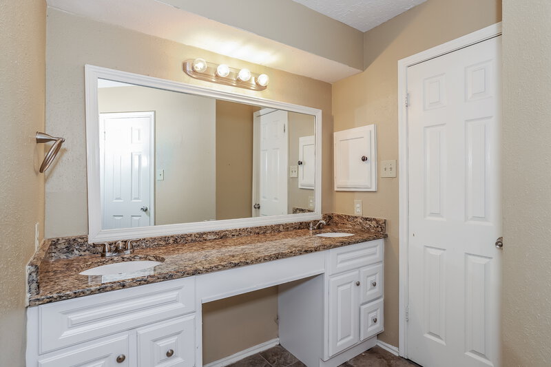 1,855/Mo, 6042 Beaconridge Dr Houston, TX 77053 Misc View 14