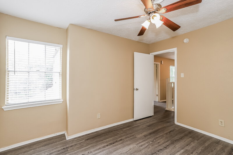1,895/Mo, 6042 Beaconridge Dr Houston, TX 77053 Bedroom View 2