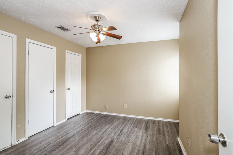 1,895/Mo, 6042 Beaconridge Dr Houston, TX 77053 Bedroom View 3