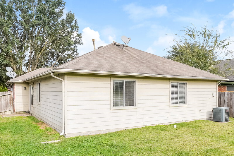 1,425/Mo, 7519 Appleridge Ct Missouri City, TX 77489 Rear View