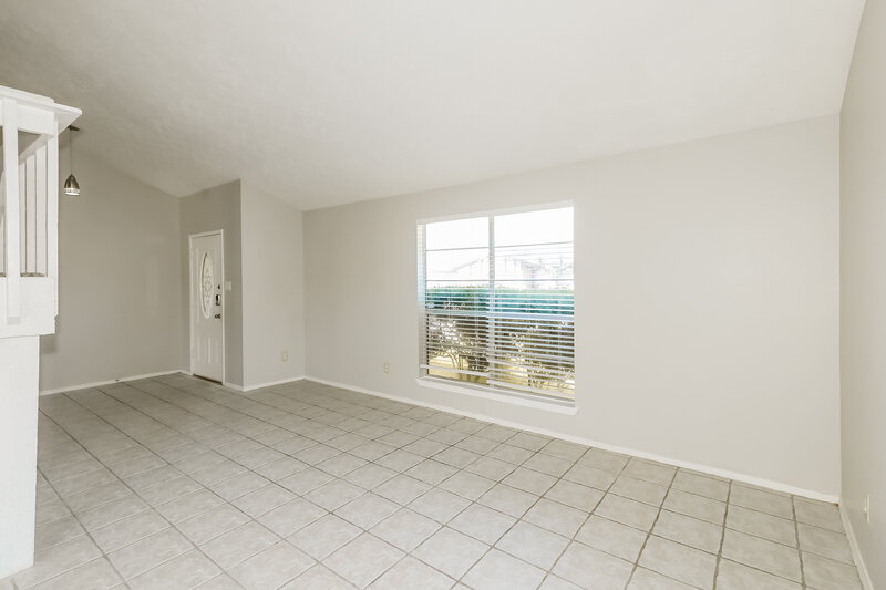 1,860/Mo, 6403 Bazel Brook Dr Missouri City, TX 77489 Living Room View