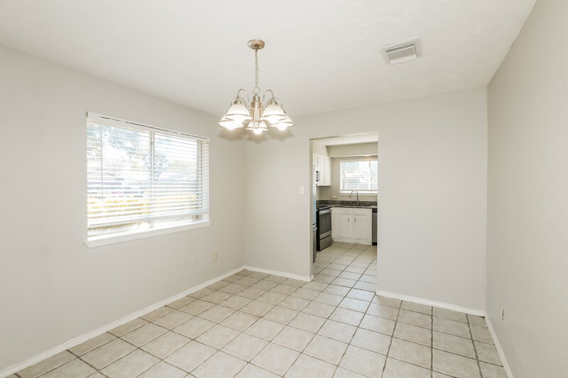 1,860/Mo, 6403 Bazel Brook Dr Missouri City, TX 77489 Dining Room View