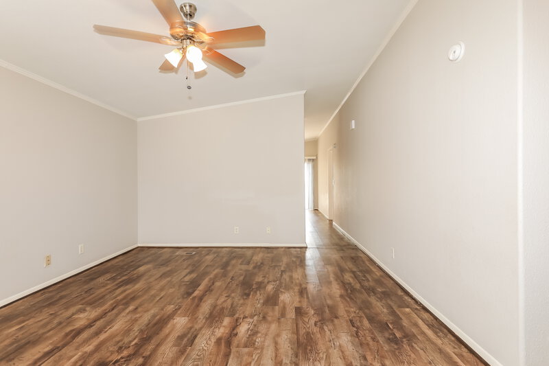 1,630/Mo, 10110 Berrypatch Ln Tomball, TX 77375 Living Room View