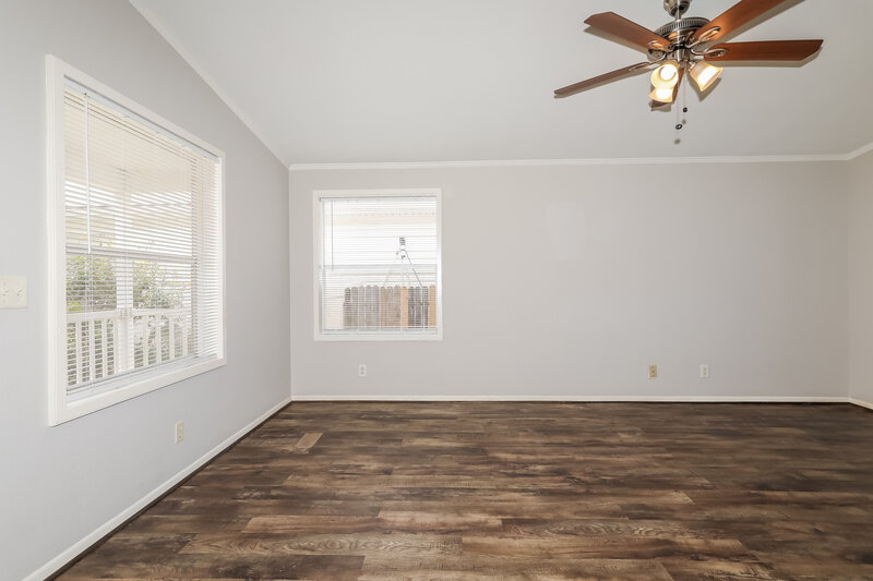 1,630/Mo, 10110 Berrypatch Ln Tomball, TX 77375 Living Room View 3