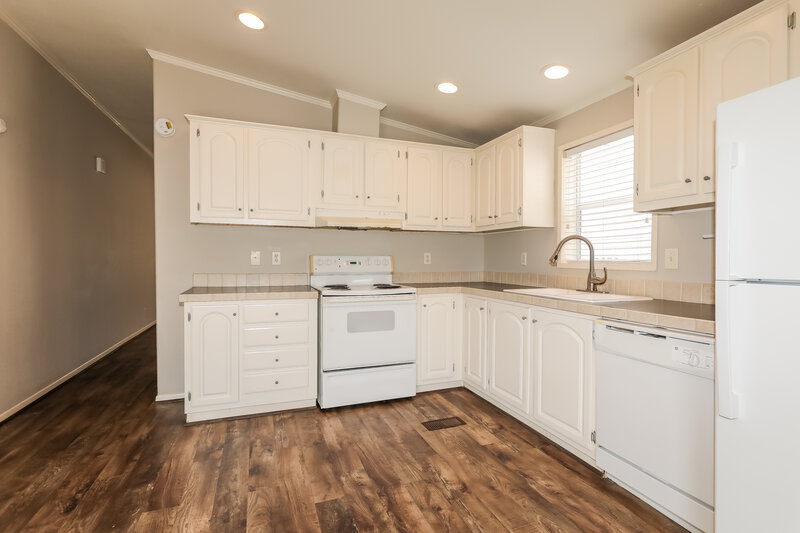 1,630/Mo, 10110 Berrypatch Ln Tomball, TX 77375 Kitchen View