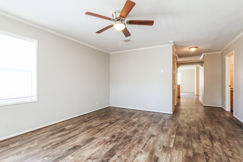 1,715/Mo, 21438 Cherry Canyon Ln Tomball, TX 77375 Living Room View 3