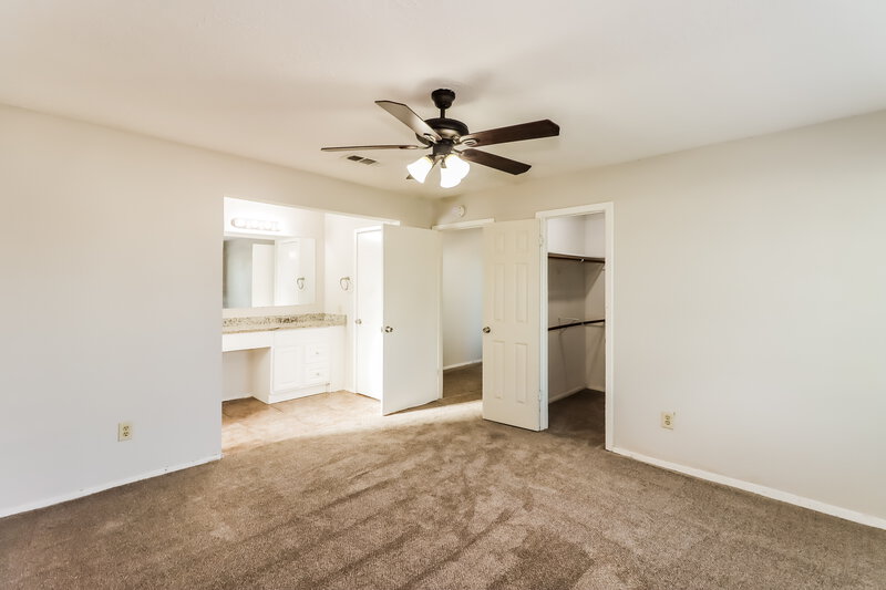 1,810/Mo, 16706 Quail Meadow Dr Missouri City, TX 77489 Main Bedroom View 2