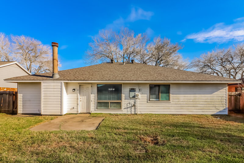 1,810/Mo, 16706 Quail Meadow Dr Missouri City, TX 77489 Rear View
