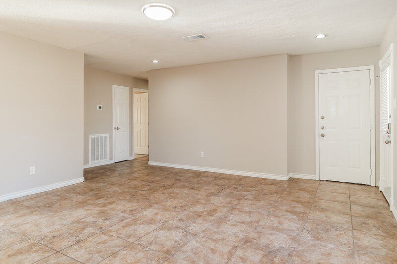 1,695/Mo, 23903 Lestergate Dr Spring, TX 77373 Living Room View 2