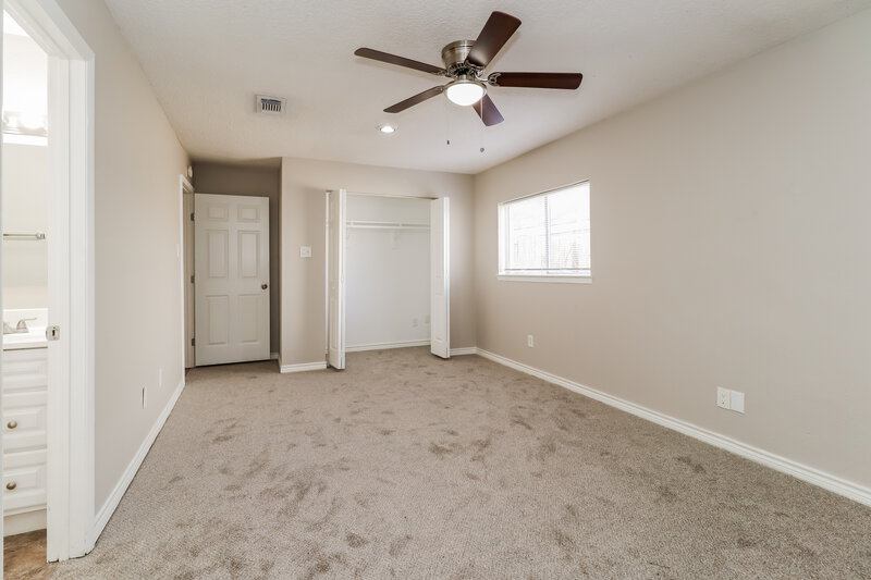 1,695/Mo, 23903 Lestergate Dr Spring, TX 77373 Main Bedroom View 2