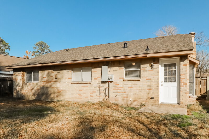 1,695/Mo, 23903 Lestergate Dr Spring, TX 77373 Rear View