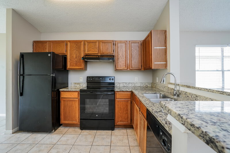 1,795/Mo, 7728 Ellis Dr Missouri City, TX 77489 Kitchen View 2
