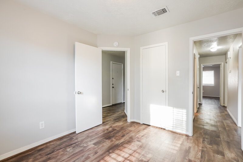 1,830/Mo, 12335 Kings Chase Dr Houston, TX 77044 Bedroom View 3
