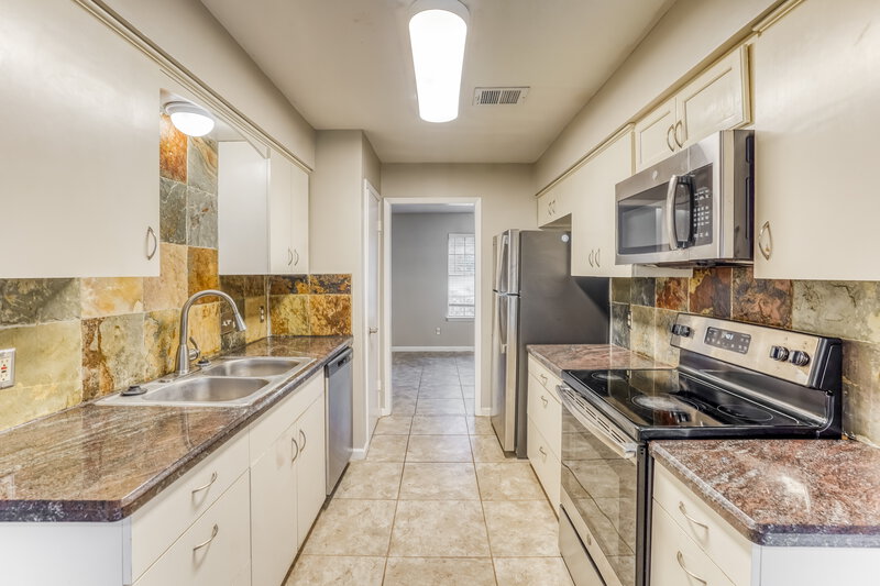 1,680/Mo, 22630 Leedstown Ln Katy, TX 77449 Kitchen View 2
