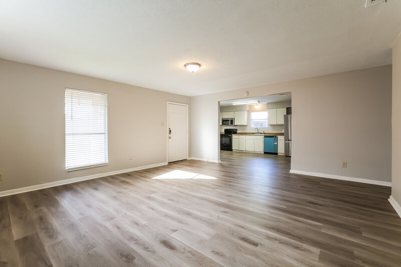 1,715/Mo, 5606 Drakestone Blvd Houston, TX 77053 Living Room View 2
