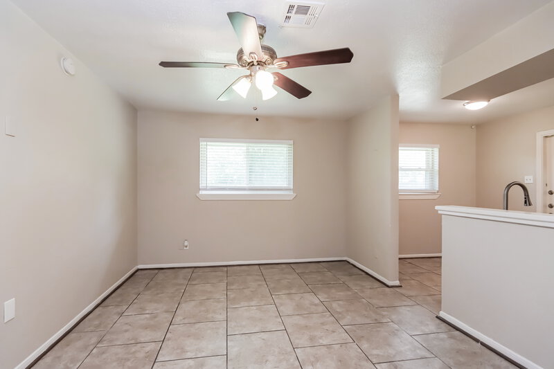 1,580/Mo, 14234 Juliedale Dr Humble, TX 77396 Living Room View