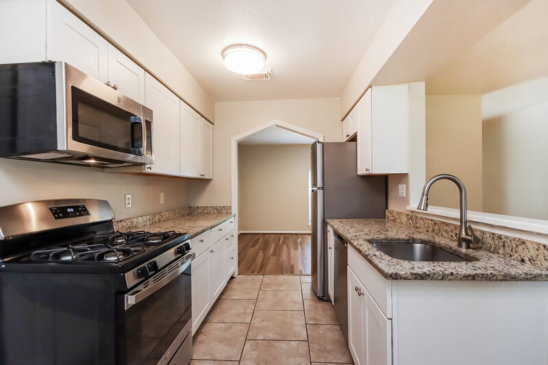 1,580/Mo, 14234 Juliedale Dr Humble, TX 77396 Kitchen View