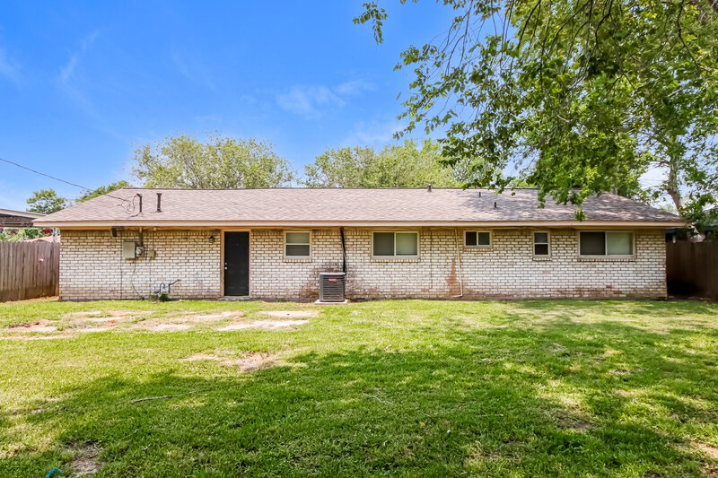 1,580/Mo, 14234 Juliedale Dr Humble, TX 77396 Rear View