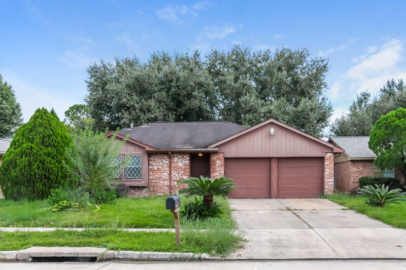 2,310/Mo, 2007 Highcrest Dr Missouri City, TX 77489 External View