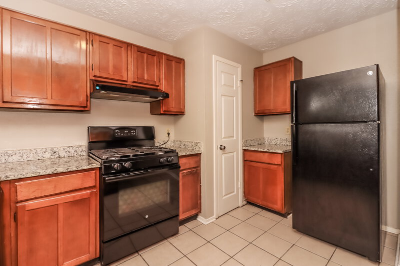 2,310/Mo, 2007 Highcrest Dr Missouri City, TX 77489 Kitchen View 2