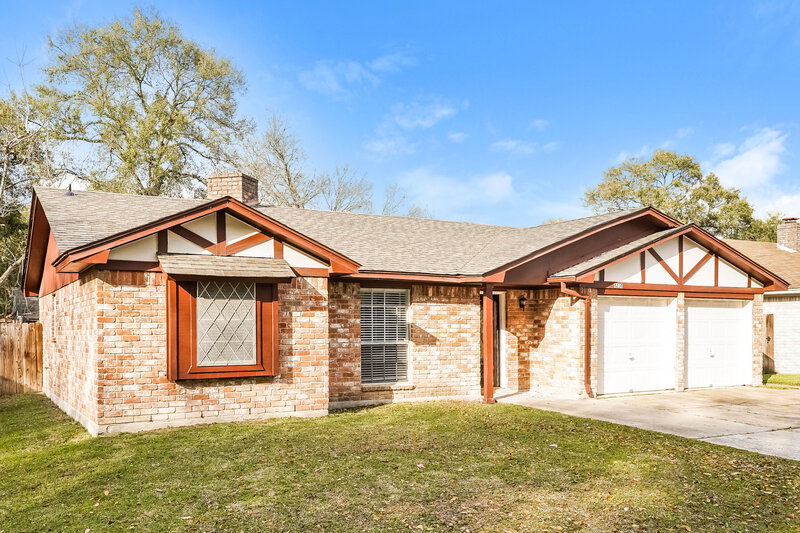 2,005/Mo, 4210 Lemon Tree Ln Houston, TX 77088 Front View