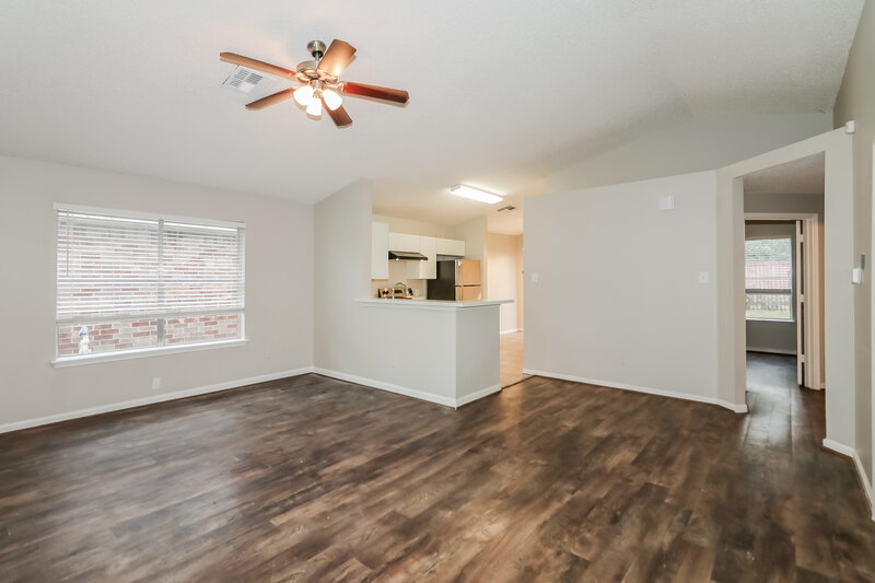 1,745/Mo, 7733 Ellis Dr Missouri City, TX 77489 Living Room View