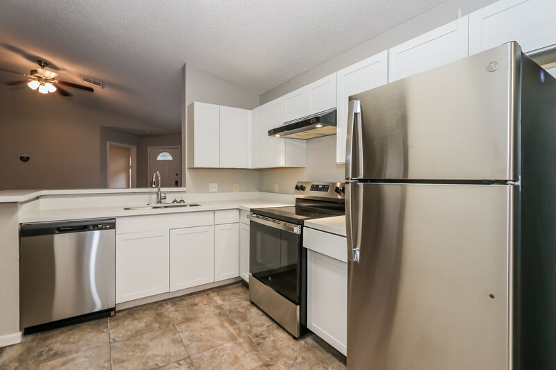 1,745/Mo, 7733 Ellis Dr Missouri City, TX 77489 Kitchen View 2