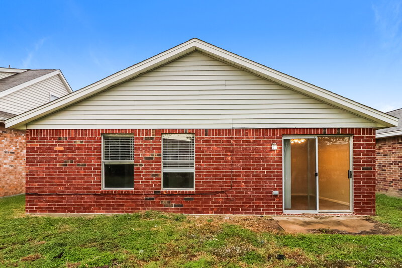 1,745/Mo, 7733 Ellis Dr Missouri City, TX 77489 Rear View