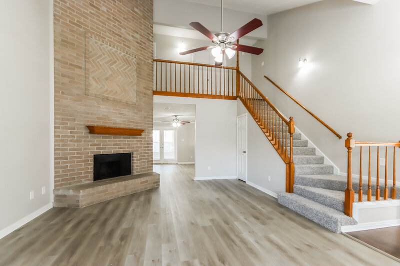 2,120/Mo, 8523 Pines Place Dr Humble, TX 77346 Living Room View