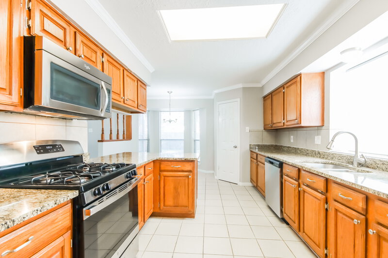 2,120/Mo, 8523 Pines Place Dr Humble, TX 77346 Kitchen View 2