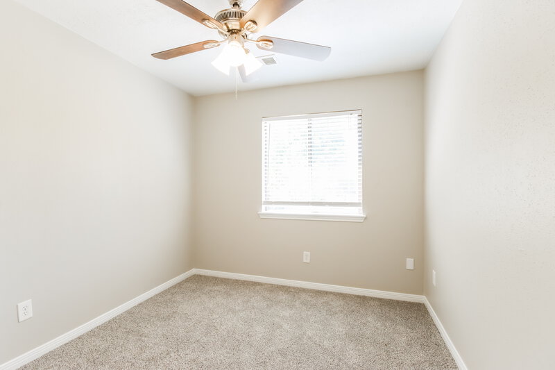 2,120/Mo, 8523 Pines Place Dr Humble, TX 77346 Bedroom View 2