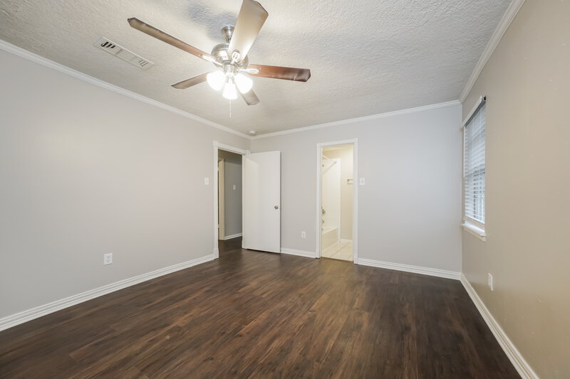 2,195/Mo, 17019 Lazy Hill Ln Spring, TX 77379 Main Bedroom View 3