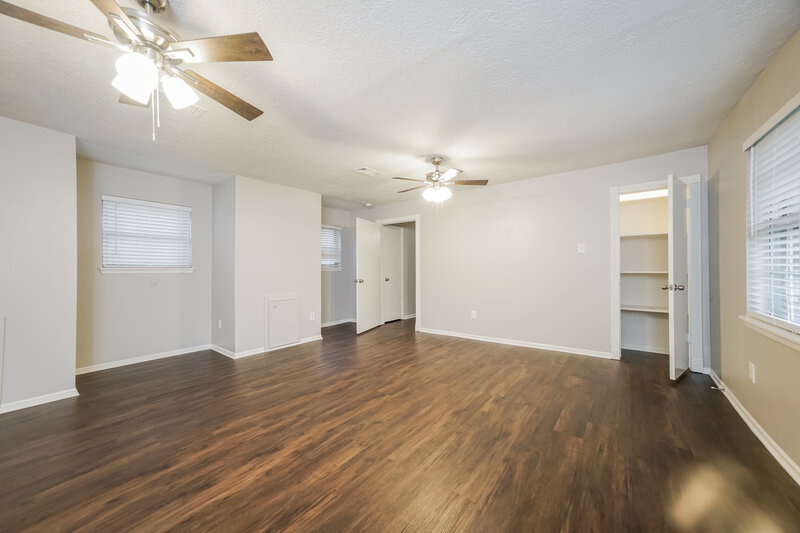 2,195/Mo, 17019 Lazy Hill Ln Spring, TX 77379 Main Bedroom View 4