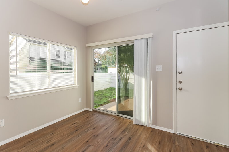 1,820/Mo, 6415 Provident Green Dr Katy, TX 77449 Breakfast Nook View