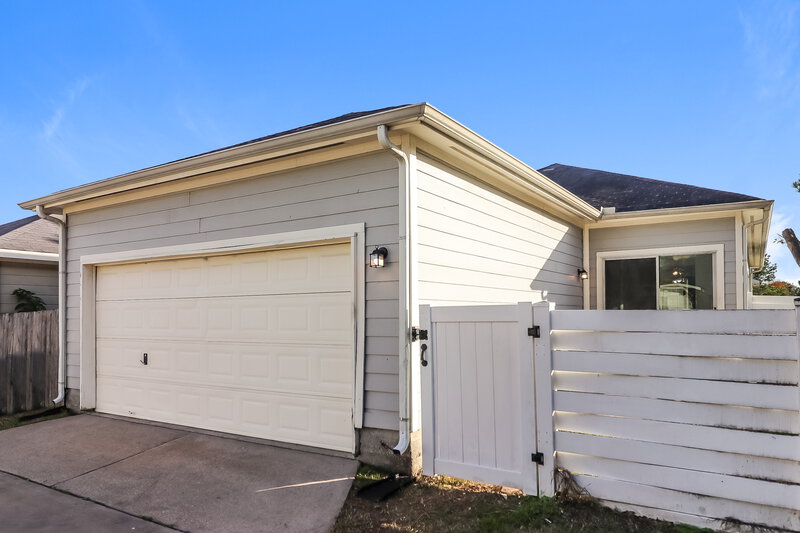 1,820/Mo, 6415 Provident Green Dr Katy, TX 77449 Rear View 2