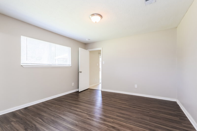 1,660/Mo, 807 Sulphur St Houston, TX 77034 Main Bedroom View