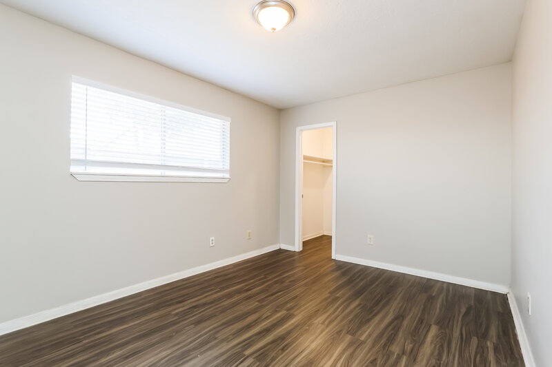 1,660/Mo, 807 Sulphur St Houston, TX 77034 Bedroom View 2