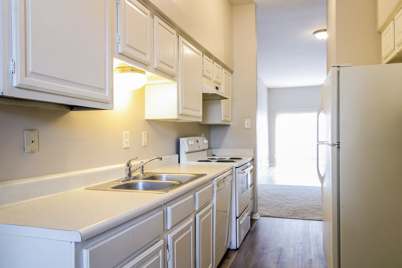 1,680/Mo, 7922 Grow Ln Houston, TX 77040 Kitchen View 2