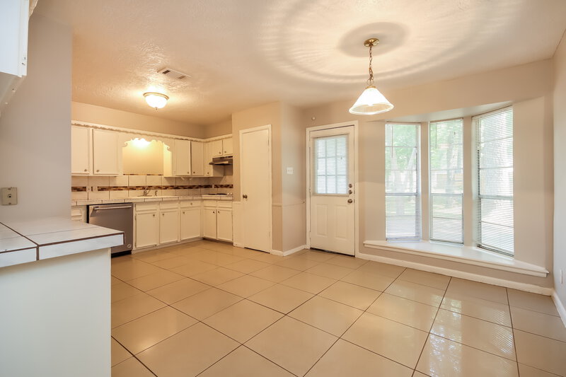 1,555/Mo, 111 Belvedere Conroe, TX 77301 Dining Room View