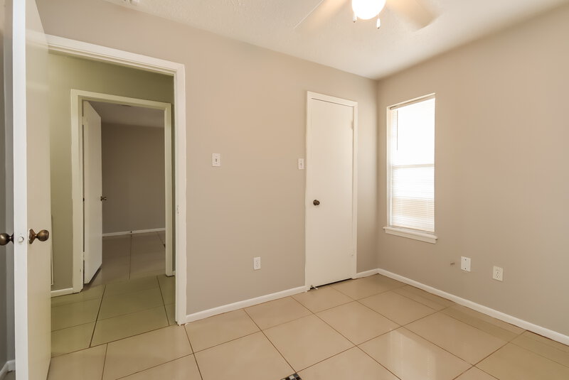 1,555/Mo, 111 Belvedere Conroe, TX 77301 Bedroom View